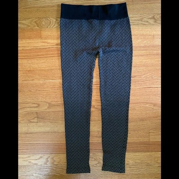 Forever 21 Pants - Forever 21 Contemporary
Crisscross Leggings, Size M/L